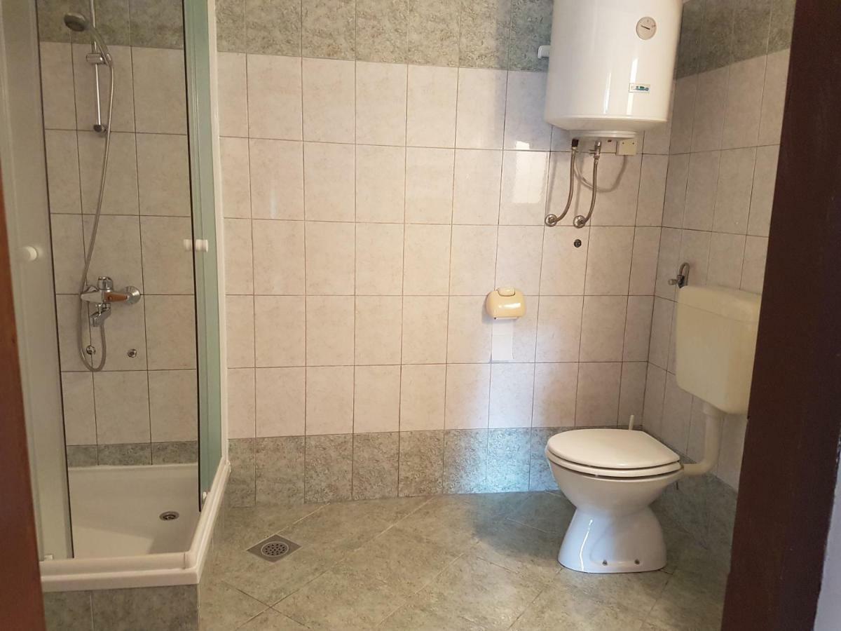 Apartment Snjezana Pag Town