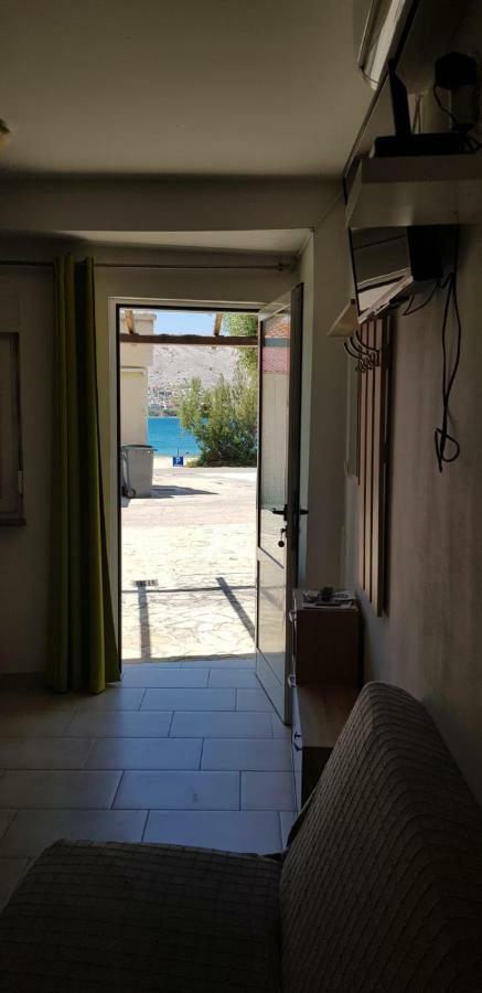 Apartment Snjezana Pag Town